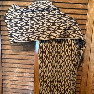 MK Scarf